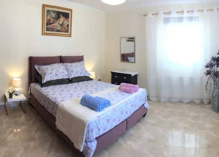 Nyaraló Seaview House *