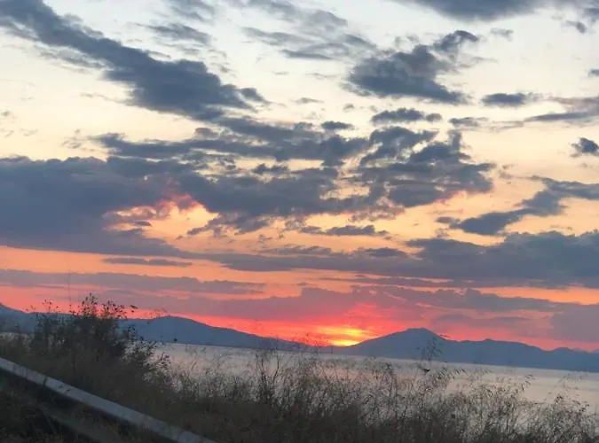 Nyaraló Seaview House *